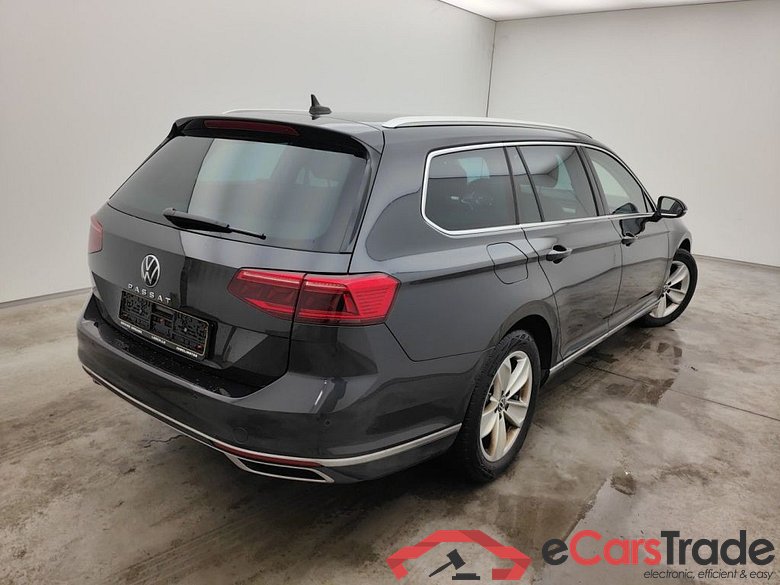 VOLKSWAGEN PASSAT VARIANT PA - 2019 2.0 TDi 150 Elegance (EU6 d) 5d #2