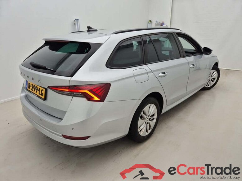 SKODA Octavia Combi 1.0 TSI Ambition #2