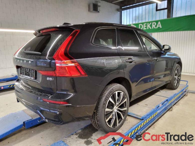 Volvo XC60 (03.2017->) DE - SUV5 B5 (Benzin) AWD EU6d, Ultimate Dark Mild-Hybrid (EURO 6d), (Facelift) #3