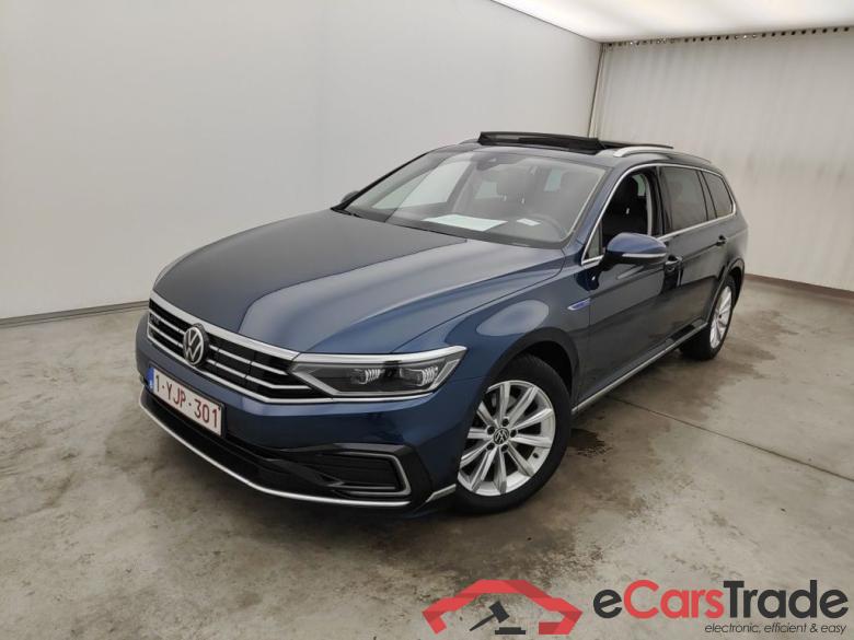 Volkswagen Passat Variant 1.4 TSI DSG6 GTE Business 5d #1