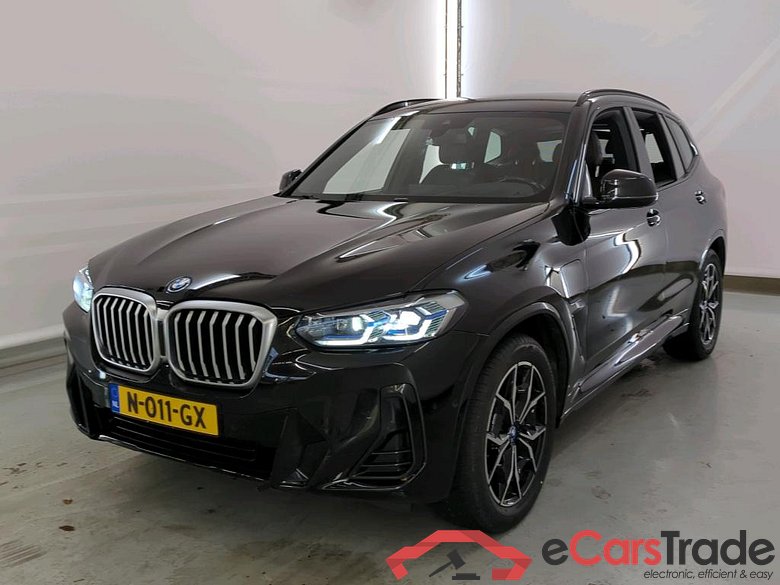 BMW X3 xDrive30e Plug-In Hybrid M-Sport Aut. Laser Head-Up LC-Pro HI-FI Ambient Navi-Pro Sport-Leather KeylessGo Camera Klima PDC ...