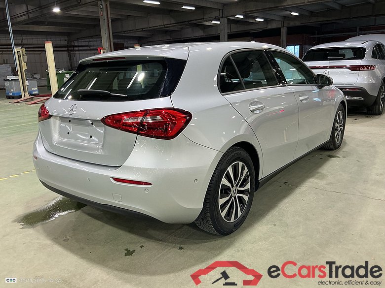 MERCEDES-BENZ A-CLASS 2.0 A 180 D BUSINESS SOLUTION ESSENTIAL #4