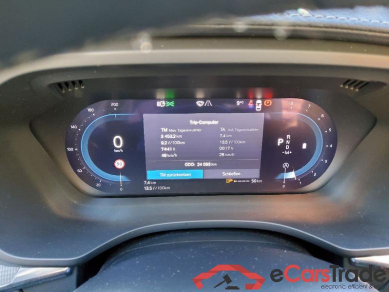 Volvo XC60 (03.2017->) DE - SUV5 B5 (Benzin) AWD EU6d, Ultimate Dark Mild-Hybrid (EURO 6d), (Facelift) #6