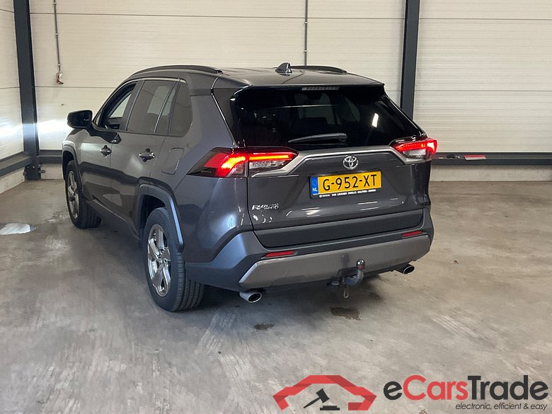 TOYOTA RAV4 2.0 VVT-iE Bus Intro #4