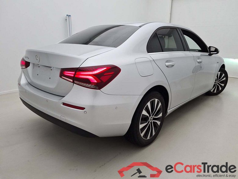 MERCEDES-BENZ A-KLASSE SEDAN 250E BUSINESS SOLUTION DCT #2