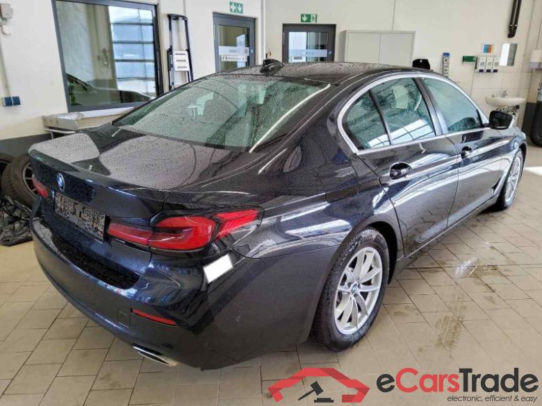 BMW 5 Limousine (G30)(02.2017->) DE - Lim4 520 d Mild-Hybrid EU6d, (EURO 6d), (Facelift) 2020 - 2023 #3
