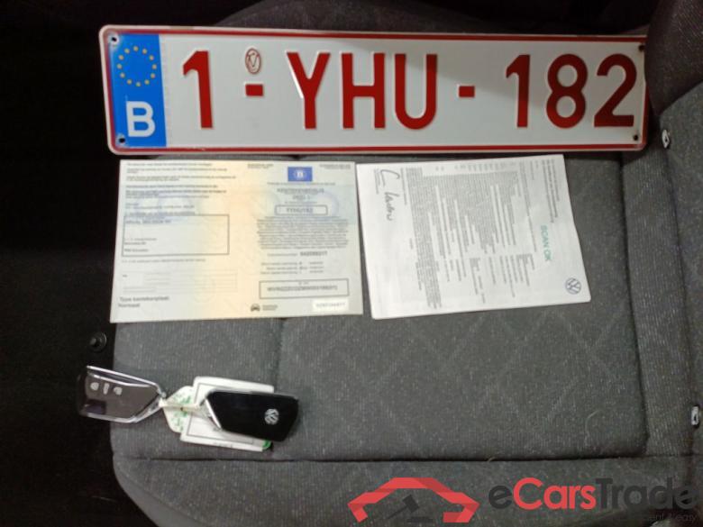 Volkswagen Golf VIII 2.0 TDI 85kW Life 5d #4