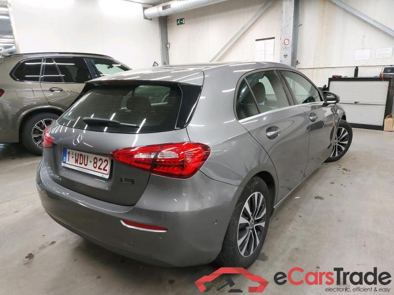 MERCEDES - MER A 180 d 116PK DCT Business Solution & Trailer Towing Hook #2