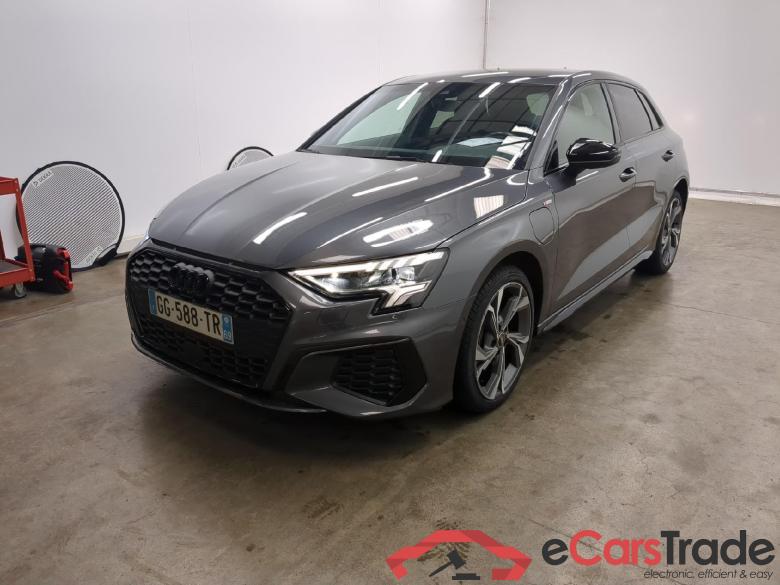 AUDI A3 Sportback / 2020 / 5P / Berline 40 TFSI e 204 S Tronic S Line #1