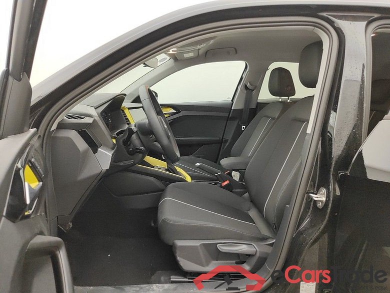 Audi A1 35 TFSI S tronic 5d #3