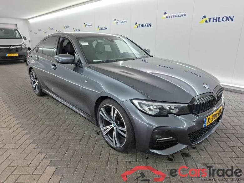 BMW 3 Serie Sedan 318iA 4D 115kW #2