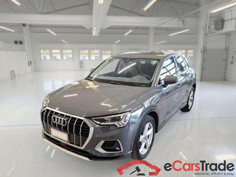 AUDI Q3 / 2018 / 5P / SUV 35 TDI S TRONIC BUSINESS ADVANCED #1