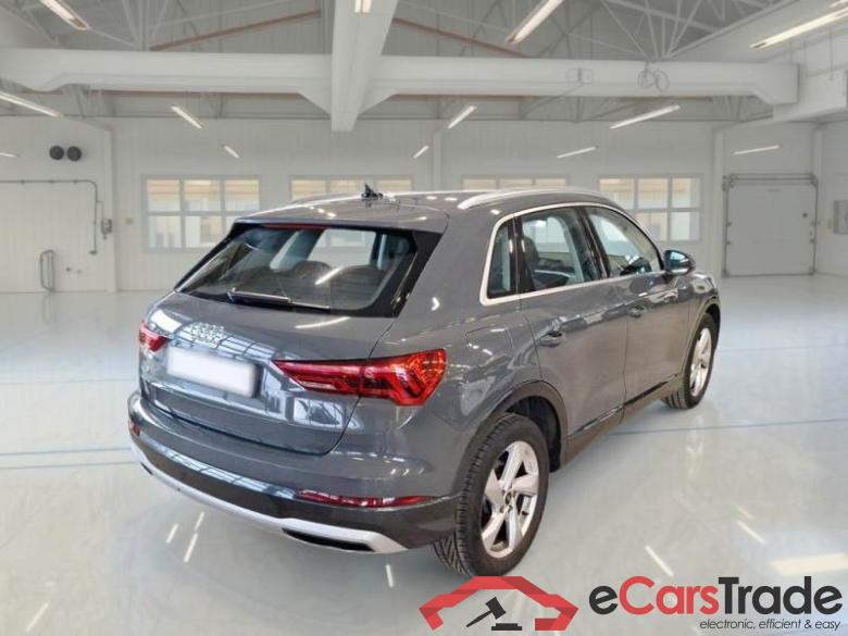 AUDI Q3 / 2018 / 5P / SUV 35 TDI S TRONIC BUSINESS ADVANCED #2