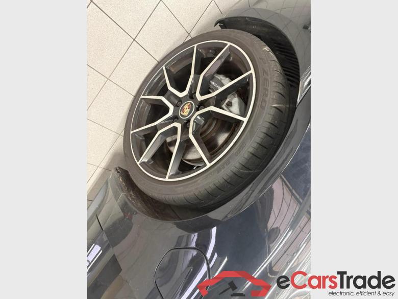 PORSCHE Taycan Sport Turismo Taycan Sport Turismo #3