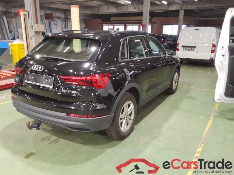 AUDI Q3 1.4 45 TFSI E S TRONIC #4
