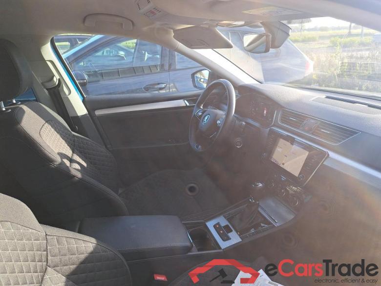 SKODA - SKO SUPERB COMBI CRTDI 150PK DSG7 Clever #3