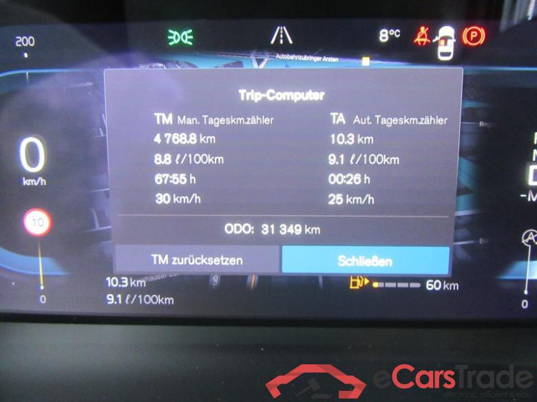 Volvo XC40 (2017->) DE - SUV5 B4 2WD EU6d, Plus Dark (EURO 6d), (Facelift) 2022 - 2024 #6