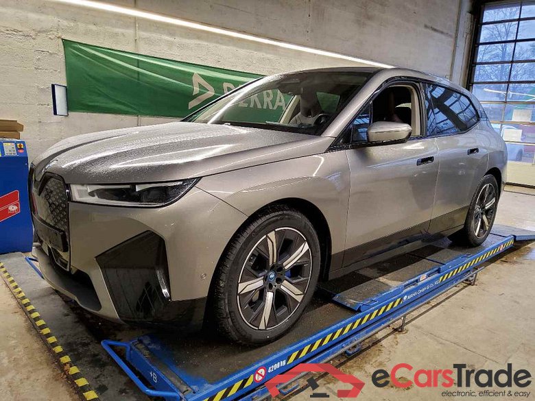 BMW iX (I20)(07.2021->) DE - SUV5 xDrive40, xDrive40, 2021 - 2025