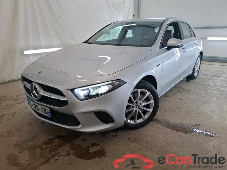MERCEDES-BENZ Classe A Compact / 2018 / 5P / Berline A 250 e Business Line 8G-DCT