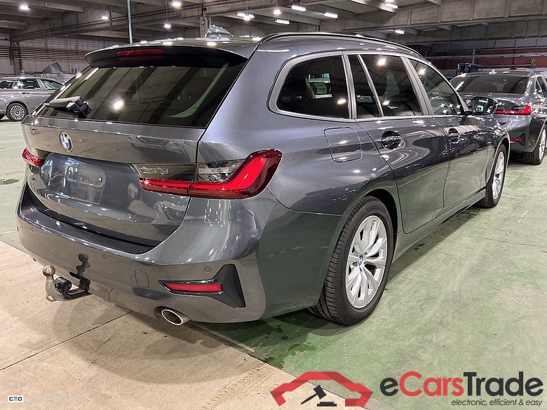 BMW 318d Aut. LED-Xenon LC-Pro Navi KeylessGo Klima PDC ... #4