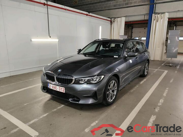 BMW 3 Reeks Touring 3 Reeks Touring 318dA (100 kW) (Mild Hybrid) 100kW/136pk  5D/P Auto-8