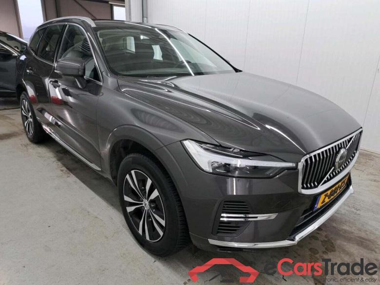 VOLVO XC60 2.0 T6 AWD Ess Edt B #5