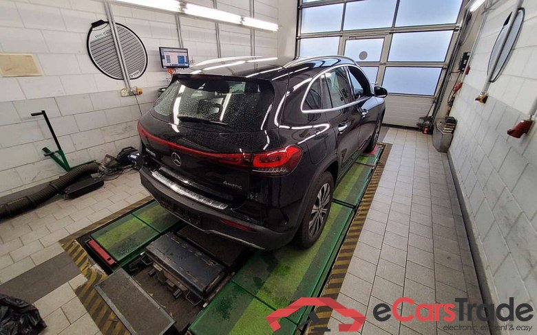 Mercedes-Benz EQA (BM 243)(02.2021->) DE - SUV5 300, AMG Line 4Matic, 2021 - 2023 #3