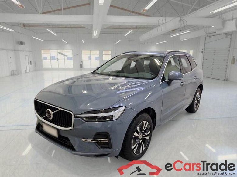 VOLVO XC60 / 2021 / 5P / SUV B4 D AWD AUTOMATICO MOMENTUM PRO MY22