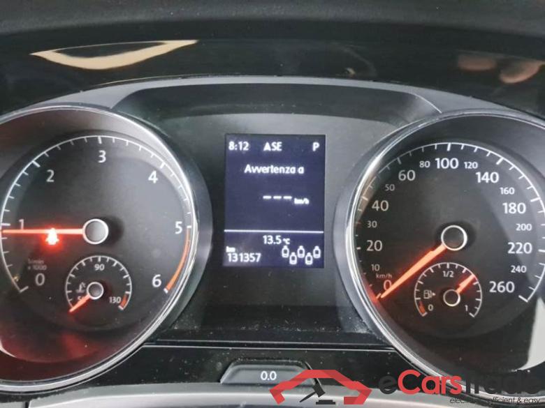 VOLKSWAGEN TOURAN / 2015 / 5P / MONOVOLUME 2.0 TDI SCR BUSINESS DSG #4