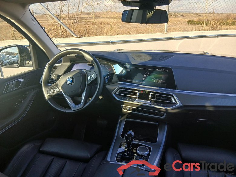 BMW X5 / 2018 / 5P / todoterreno xDrive45e #3