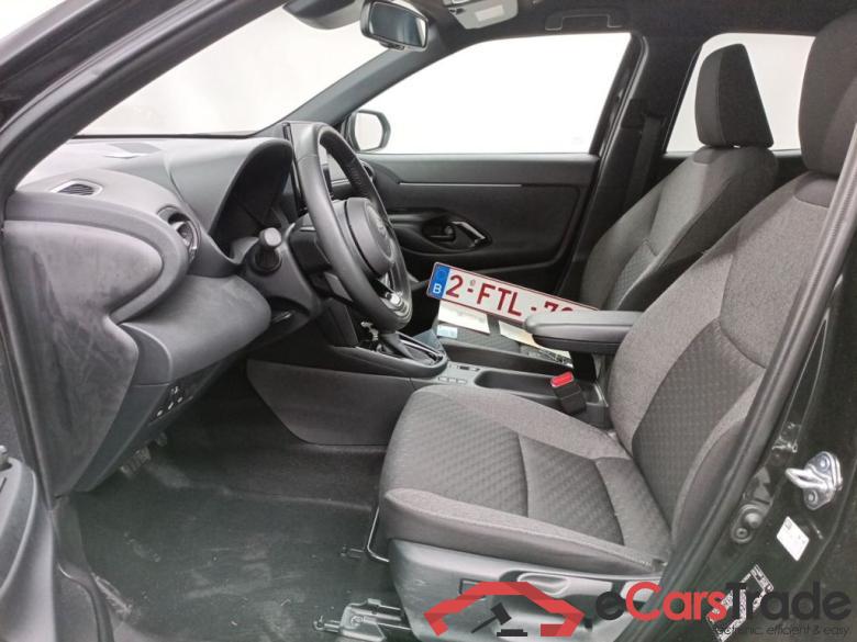 Toyota Yaris Cross 1.5 VVT-ie Hybrid Dynamic Plus CVT 5d #3