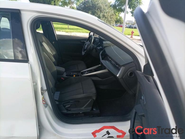 AUDI A3 / 2020 / 5P / berlina con portón Sportback 30 TFSI 81kW (110CV) S tronic #6