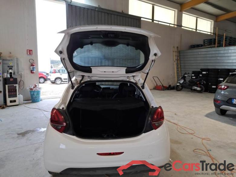 PEUGEOT 208 / 2015 / 5P / BERLINA ACTIVE BLUEHDI 100CV S/S #5