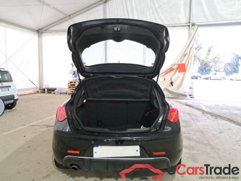 ALFA ROMEO GIULIETTA / 2010 / 5P / BERLINA 1.6 JTDM 120CV BUSINESS #5