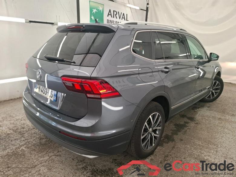 VOLKSWAGEN Tiguan Allspace / 2017 / 5P / SUV 2.0 TDI 150 DSG7 Confortline #3