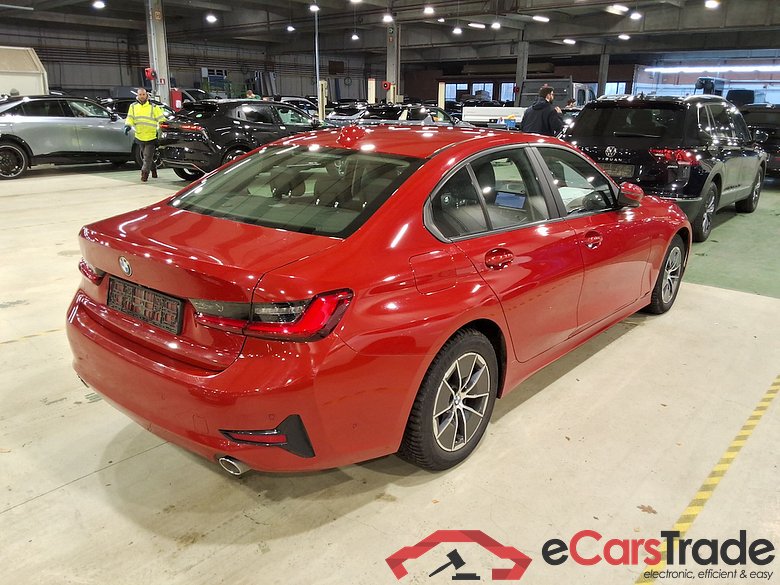 BMW 318d LED-Xenon LC-Pro Navi Leather KeylessGo Camera Klima PDC ... #3