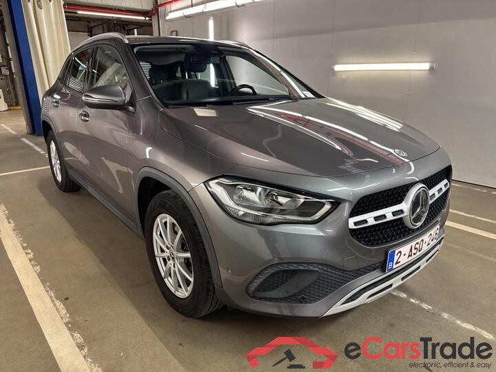 Mercedes GLA 180d Aut. Widescreen Navi 1/2 Leather KeylessGo Camera Klima PDC ... #2