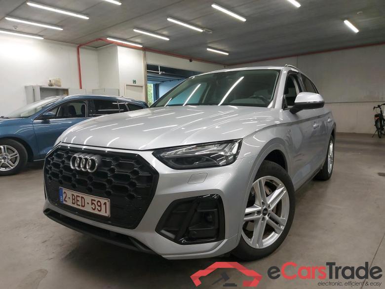 AUDI - AUD Q5 30 TDI 136PK S-Tronic S Line Business Edition Pack Platinum With Sport Seats & Assistance Tour & City #1