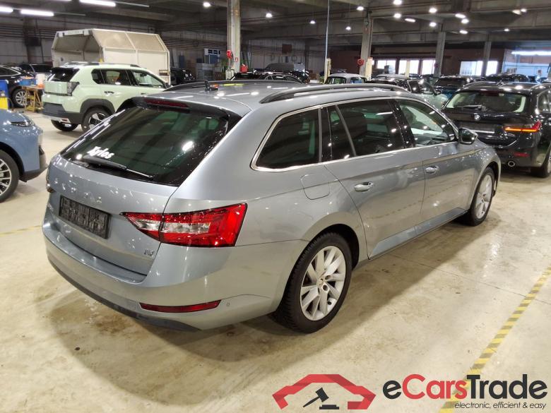 SKODA SUPERB COMBI - 2019 1.4 TSI PHEV Ambition DSG #4