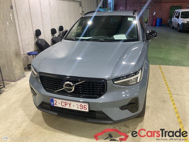VOLVO XC40 1.5 T2 PLUS DARK DESIGN AUTO #2