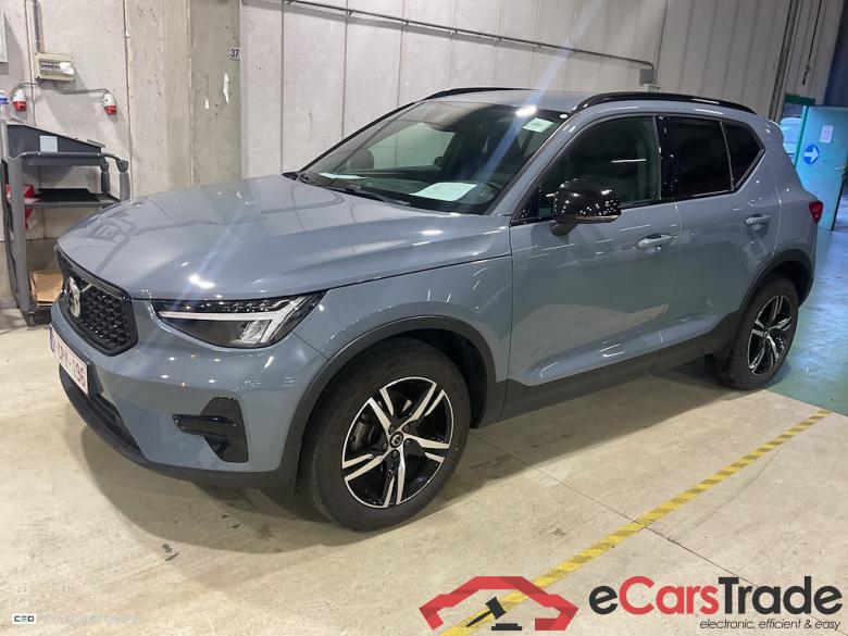 VOLVO XC40 1.5 T2 PLUS DARK DESIGN AUTO #3