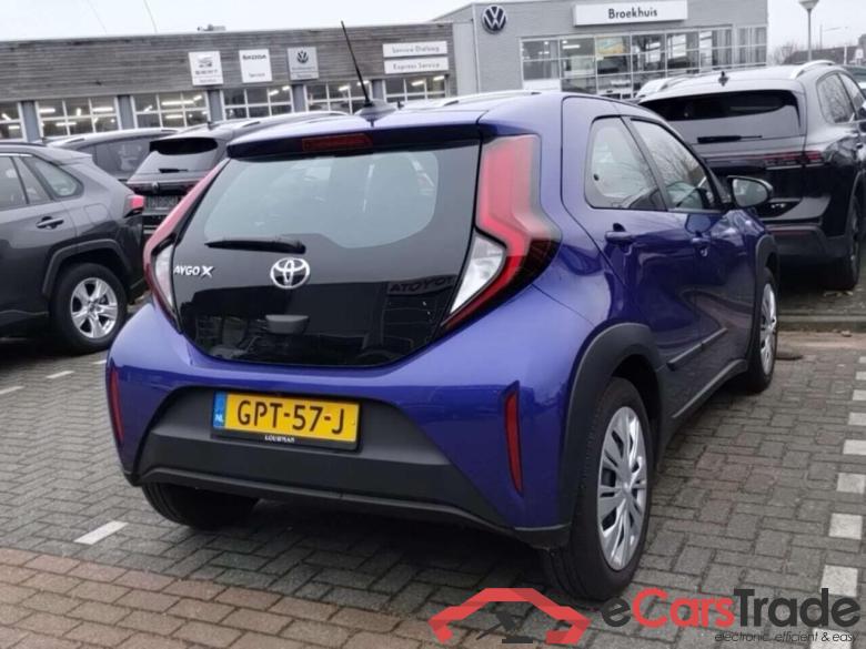 TOYOTA Aygo X 1.0 VVT-i MT Play #4