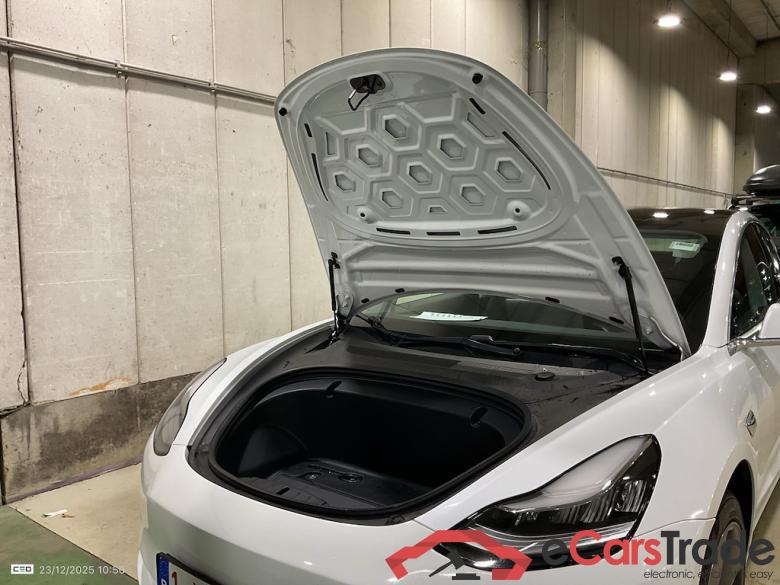 TESLA MODEL 3 55 kWh Standard Plus #6