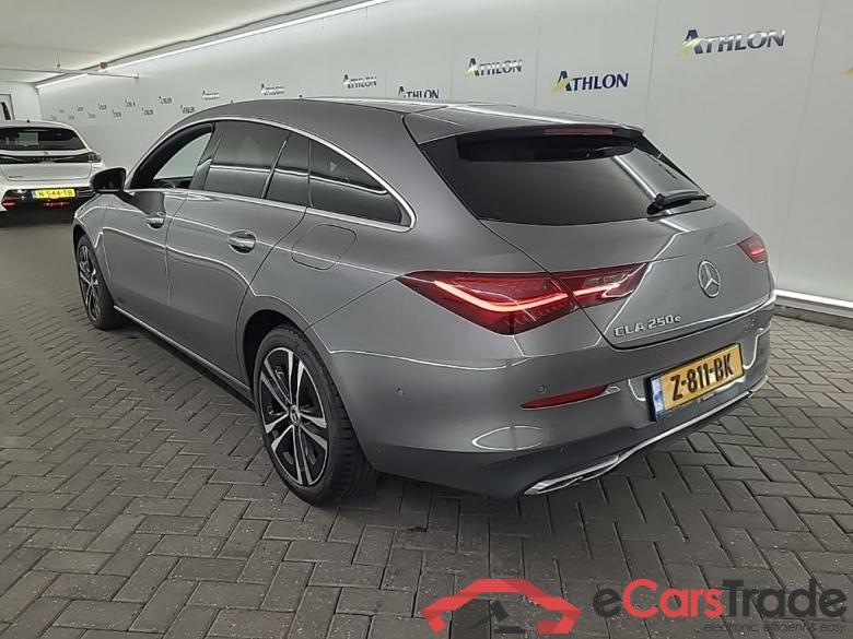 MERCEDES-BENZ CLA Shooting Brake CLA 250 e DCT Luxury Line 5D 160kW #4