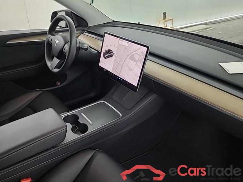 Tesla Model Y Long Range Dual Motor AWD 5D #6