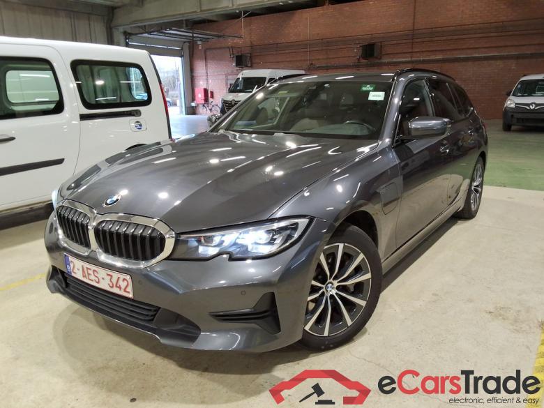 BMW 3 TOURING - 2019 330eA PHEV #1