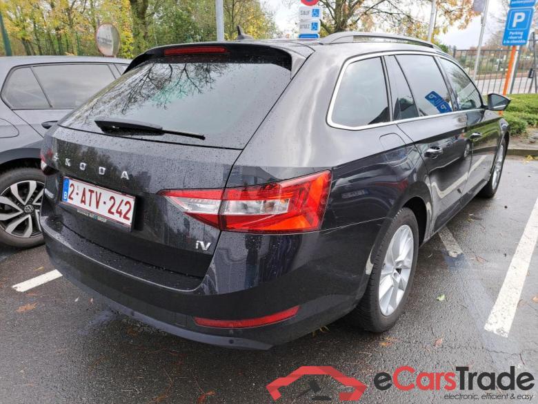 SKODA SUPERB COMBI 1.4 TSI PHEV 160KW DSG6 CLEVER #4