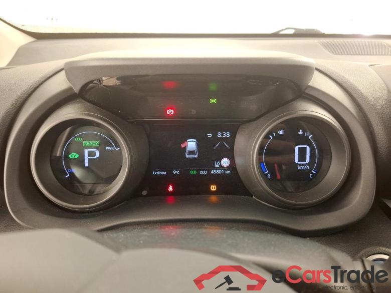 TOYOTA Yaris Cross Hybride / 2021 / 5P / SUV 1.5 HYBRID 116H DYNAMIC BUSINESS BEY AWD #6