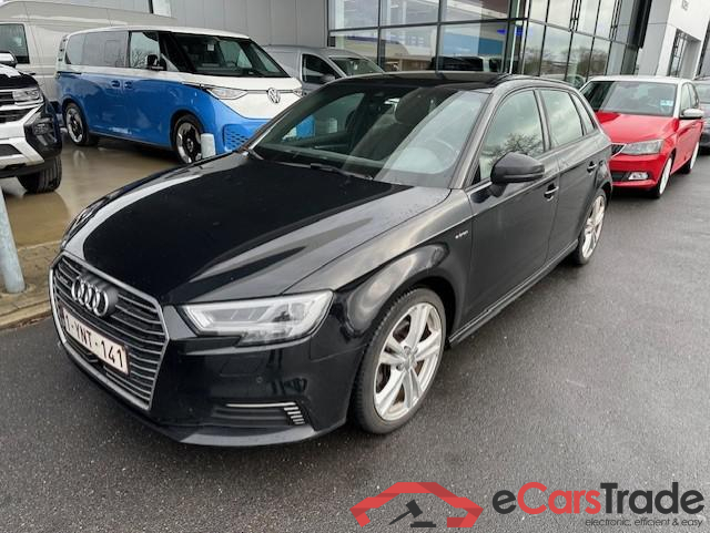 AUDI A3 Sportback e-tron (PHEV) Sportback e-tron 1.4 TFSI PHEV Sport S tronic  (150 kW)