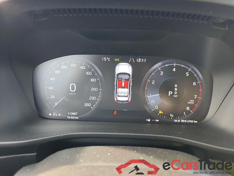 VOLVO XC40 / 2017 / 5P / todoterreno 1.5 T2 Momentum Pro Auto #4